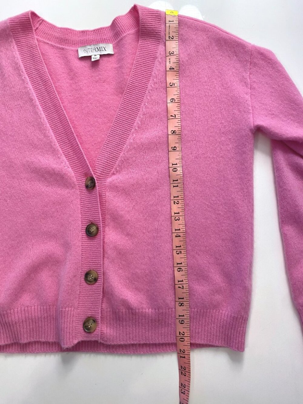 Intermix 100% Cashmere V-Neck Button Down Cardigan in Pink | Size P - Picture 8 of 8